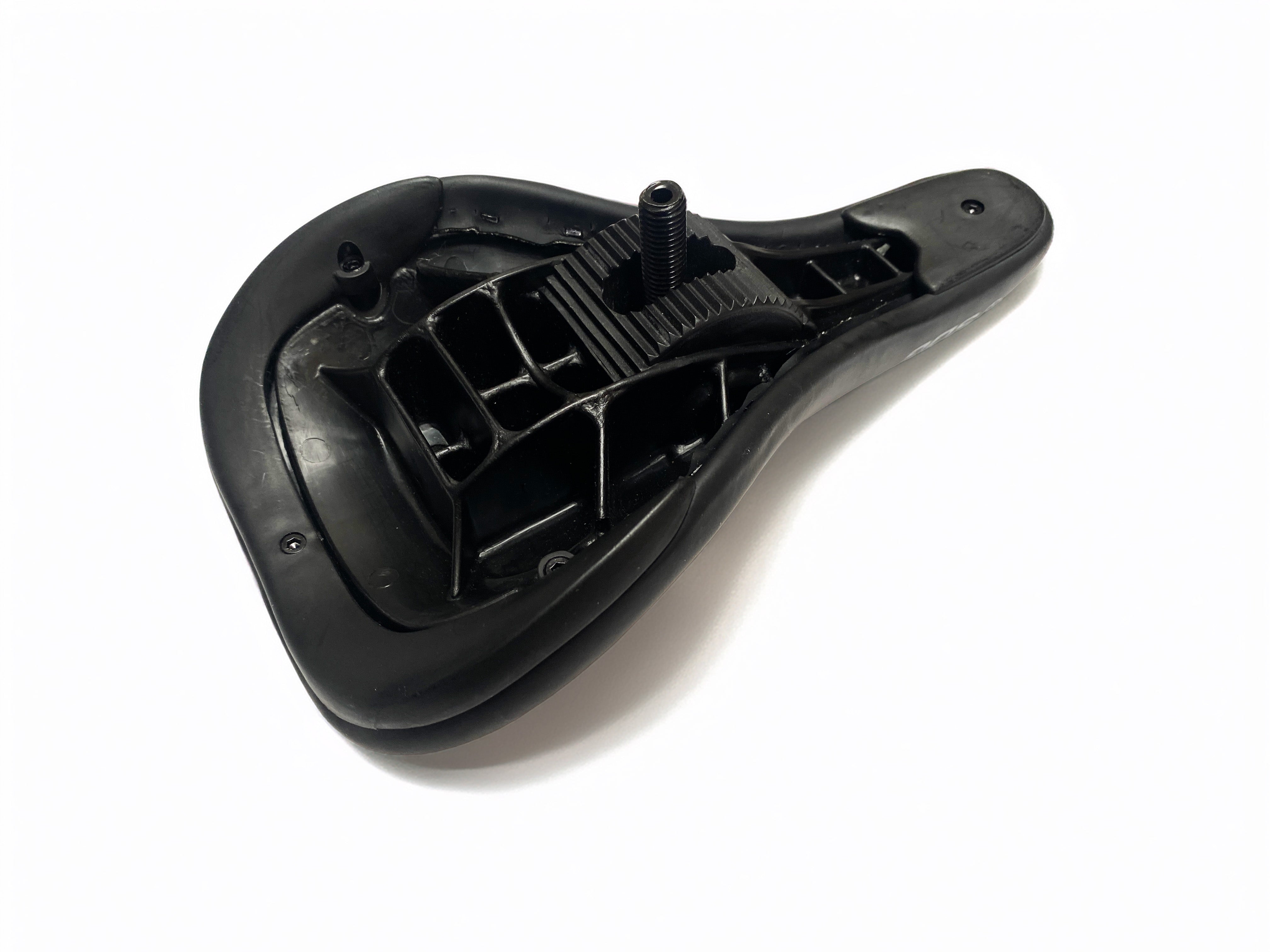 Urbanist Pivotal Saddle